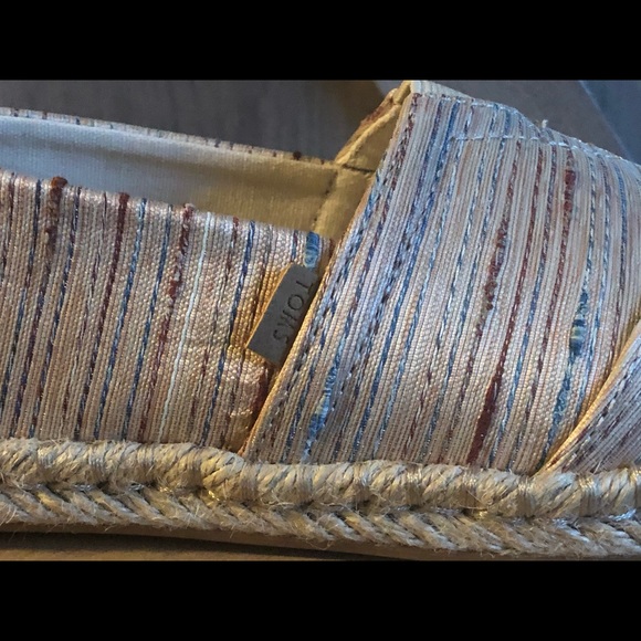 TOMS Classic Birch Metallic Women 6.5 - Picture 2 of 4